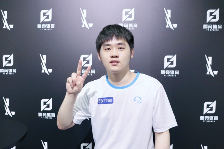 对阵洛杉矶 对阵洛杉矶