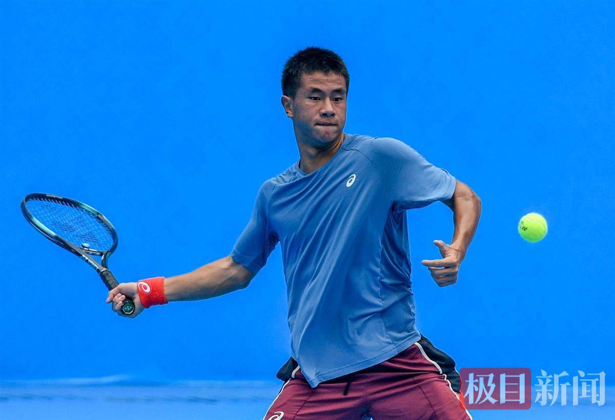 球队中继续 球队中继续